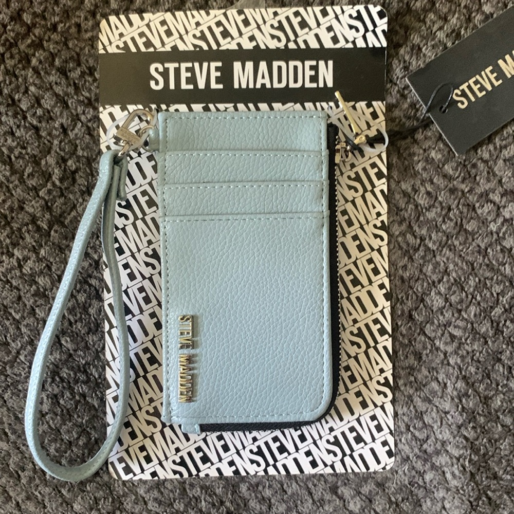 Brand new Steve Madden Zip Around Cardcase Wristlet